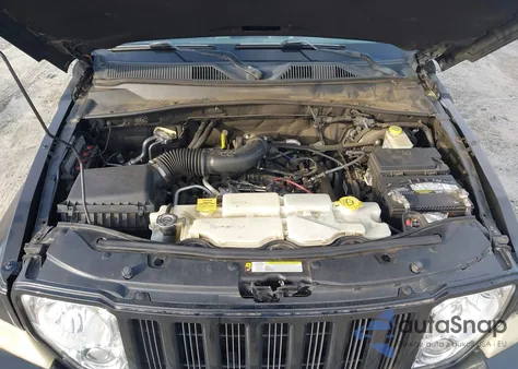 2008 Jeep Liberty Sport from USA, damaged, VIN 1J8GP28K98W189406